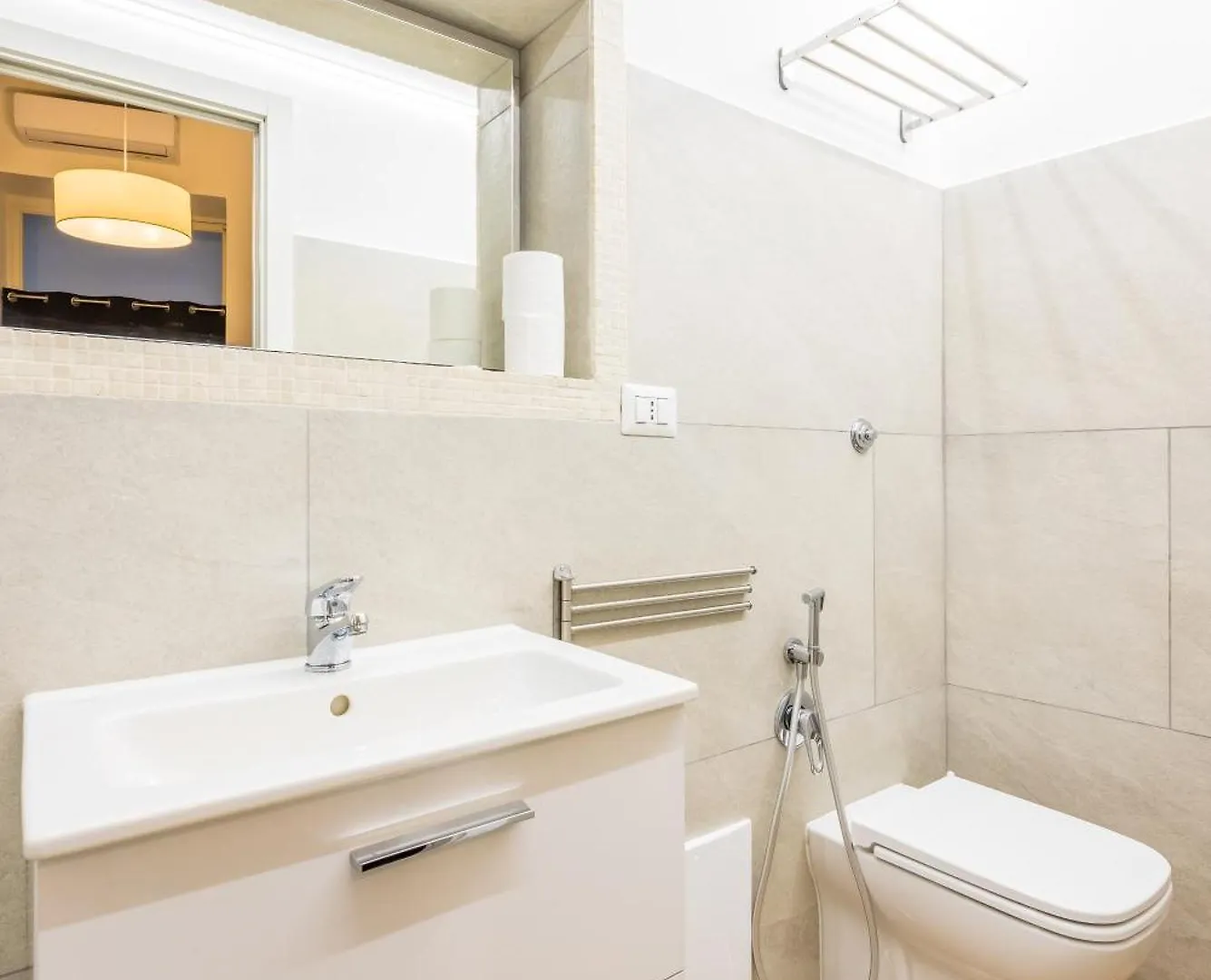 Lioy 25 By Napoliapartments Гостевой дом Неаполь