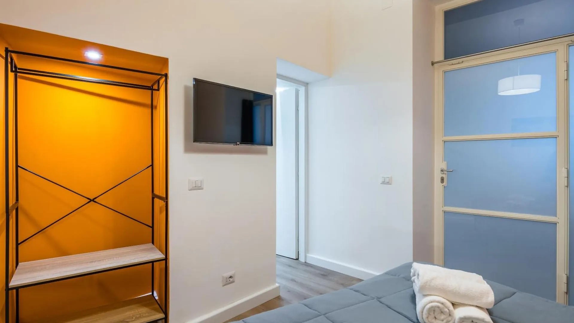 Гостевой дом Lioy 25 By Napoliapartments Италия