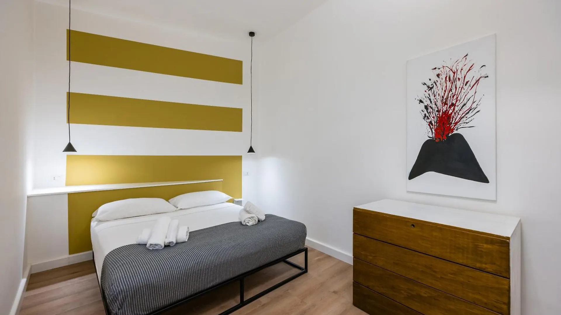 Lioy 25 By Napoliapartments Гостевой дом