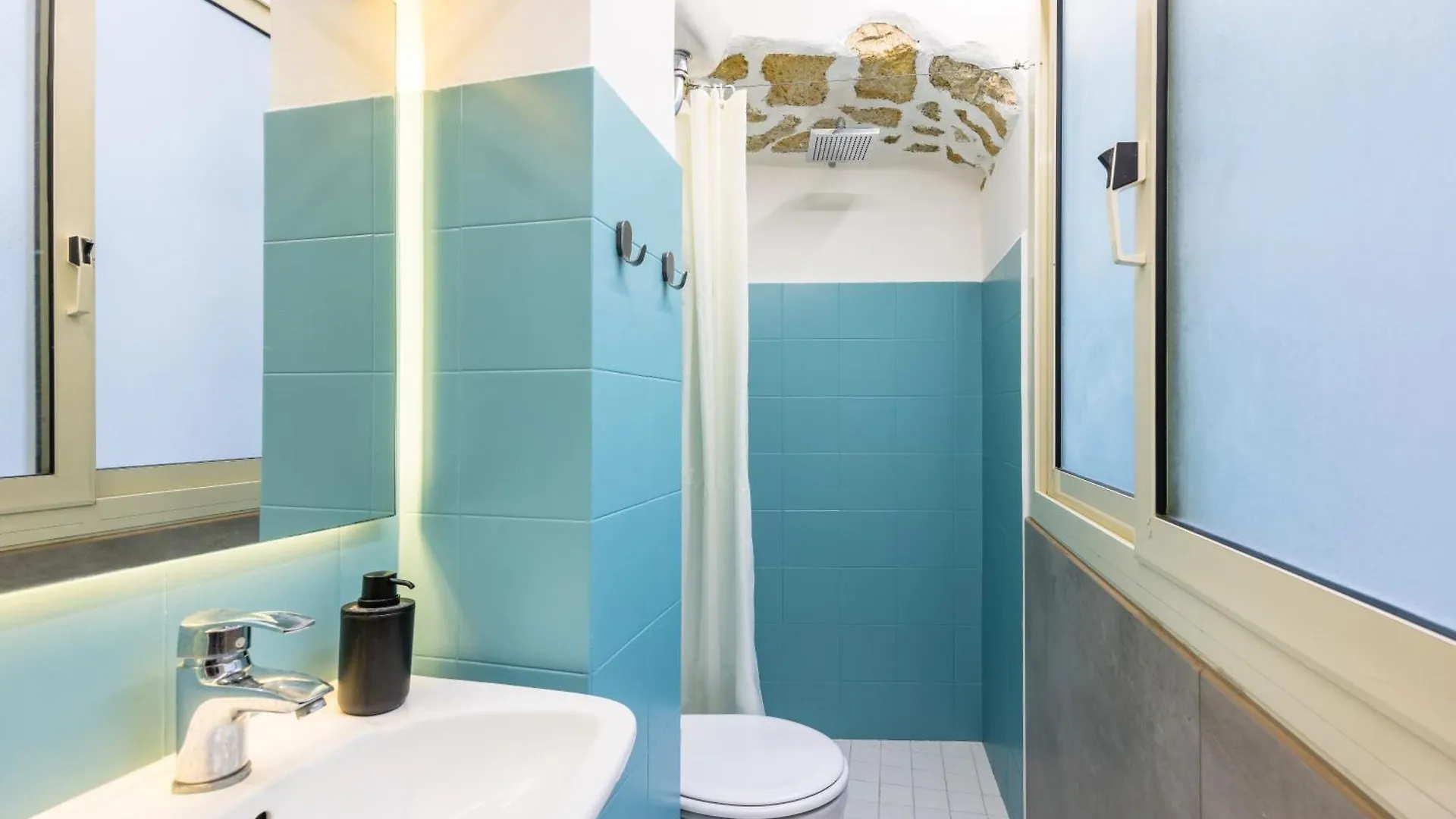 Гостевой дом Lioy 25 By Napoliapartments Италия